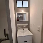 Joli T2 Renove Bord Plan D'eau