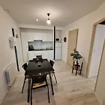 Joli T2 Renove Bord Plan D'eau Apartment Saint-Jean-d'Angely