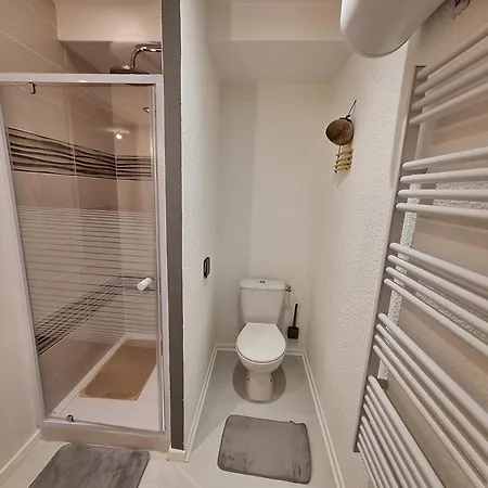 Joli T2 Renove Bord Plan D'eau Апартаменты Сен-Жан-д'Анжели