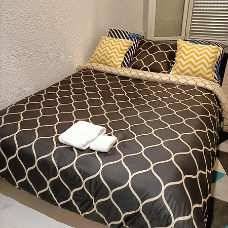 Joli T2 Renove Bord Plan D'eau * Сен-Жан-д'Анжели