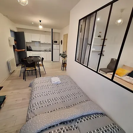 Joli T2 Renove Bord Plan D'eau